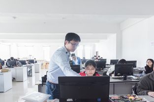 软件服务 计算机学院的核心使命与未来展望